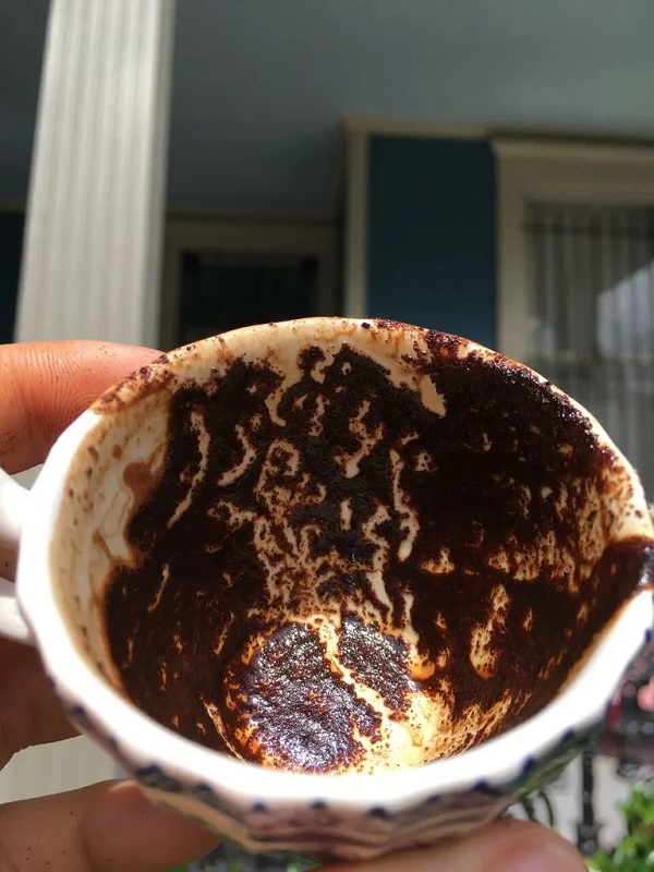 زنگوله در فال قهوه