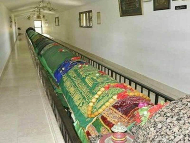 قبر حضرت آدم کجاست