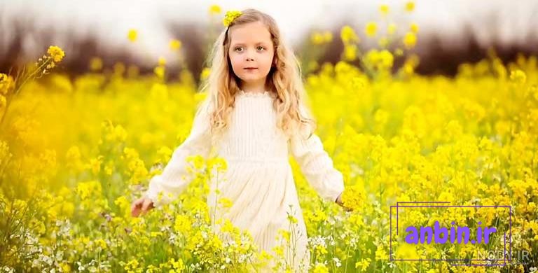 ژست کودکانه برای عکس