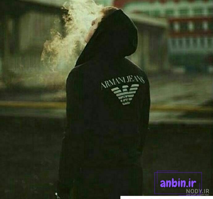 یک عکس پروفایل غمگین پسرانه